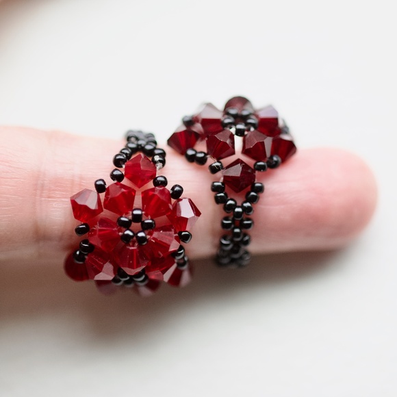 Pair of Hand Crafted Beaded Rings - Picture 2 of 8